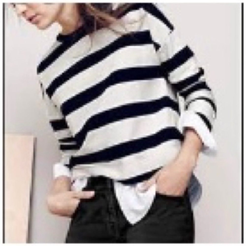 J Crew Black & Cream Striped Cotton Knit Top With White Shirttail Hem/Cuffs XL